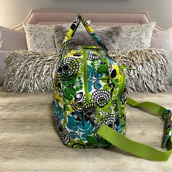 VERA BRADLEY Limes Up 2012 Weekender Trolly Bag Lightweight Yellow Green Floral - Picture 8 of 13